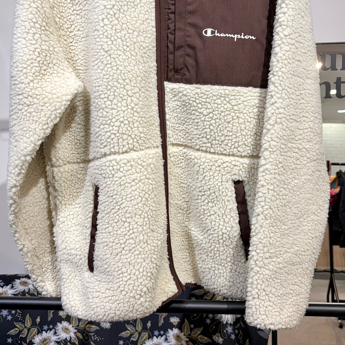 Champion ボアフリースジャケット アイボリー×ブラウン XL 刺繍ロゴ メンズ TT074
