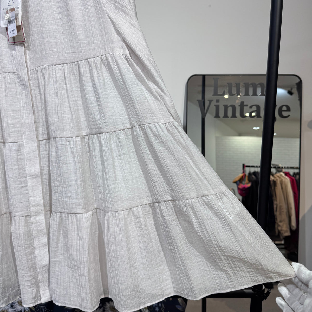 新品・タグ付き【定価19,800円】DRESSTERIOR ドレステリア ティアードブラウス バンドカラー ホワイト系 レディース トップス サイズ36 日本製 TT047