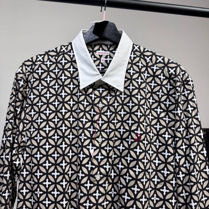 新品 タグ付き【定価18,700円】DRESSTERIOR ドレステリア 総柄 長袖シャツ 幾何学柄 ホワイト ベージュ ブラック ブレストポケット メンズ M 日本製 TT016