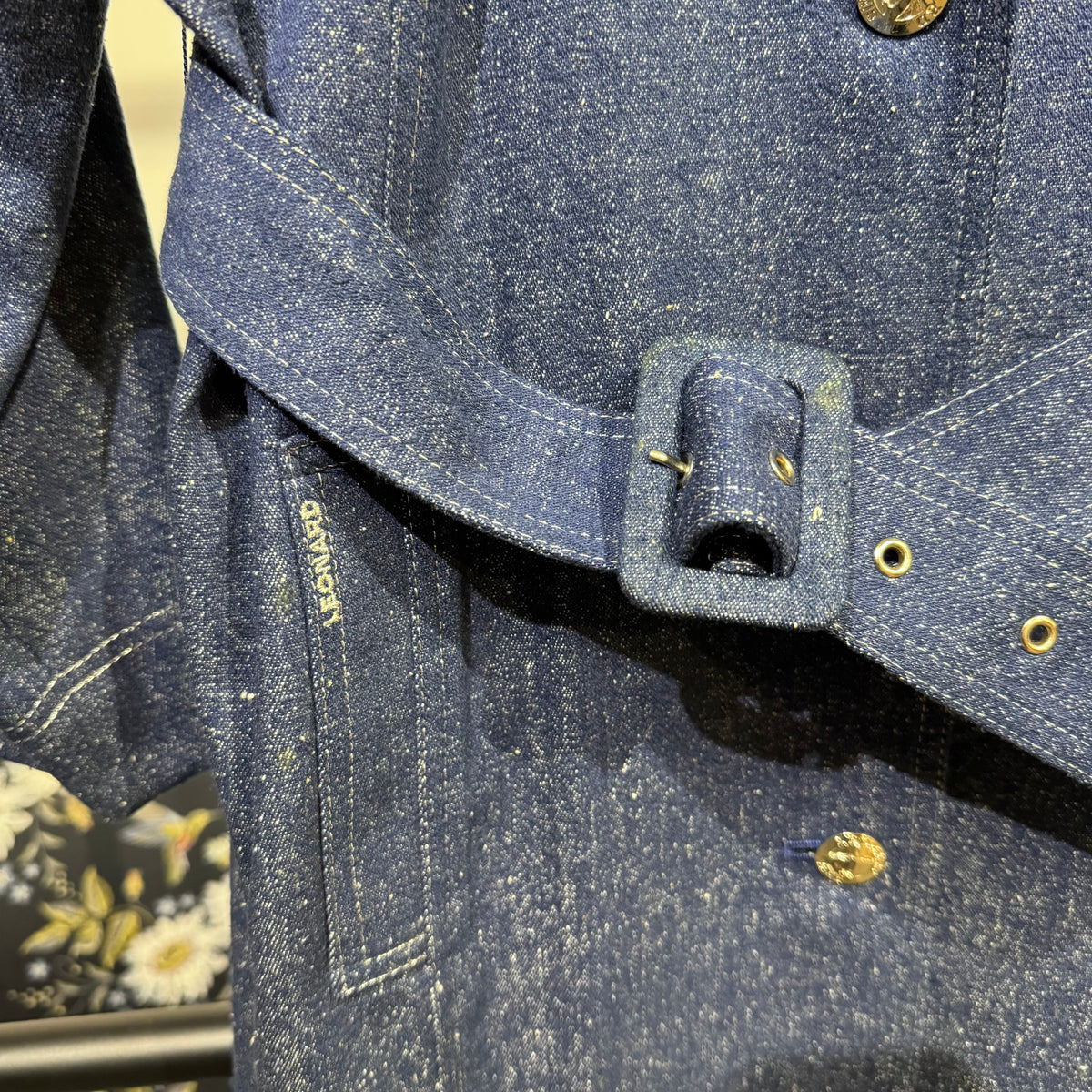 LEONARD レオナール シルク100％ ロングコート ベルト付き デニム生地 ブルー系 ビジュー TT015