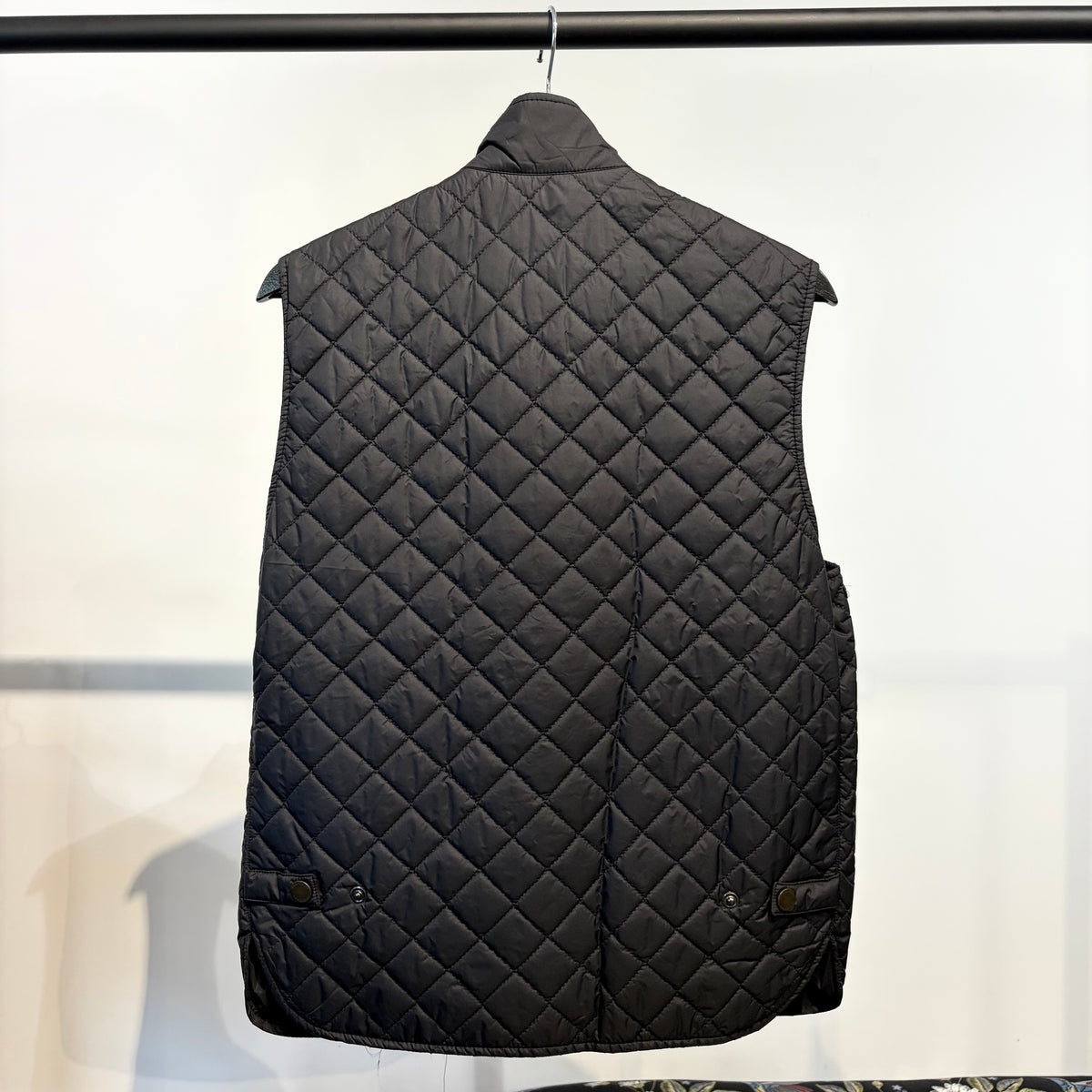 BURBERRY バーバリー キルティングベスト ブラック ネイビー メンズ S ポルトガル製 TT028