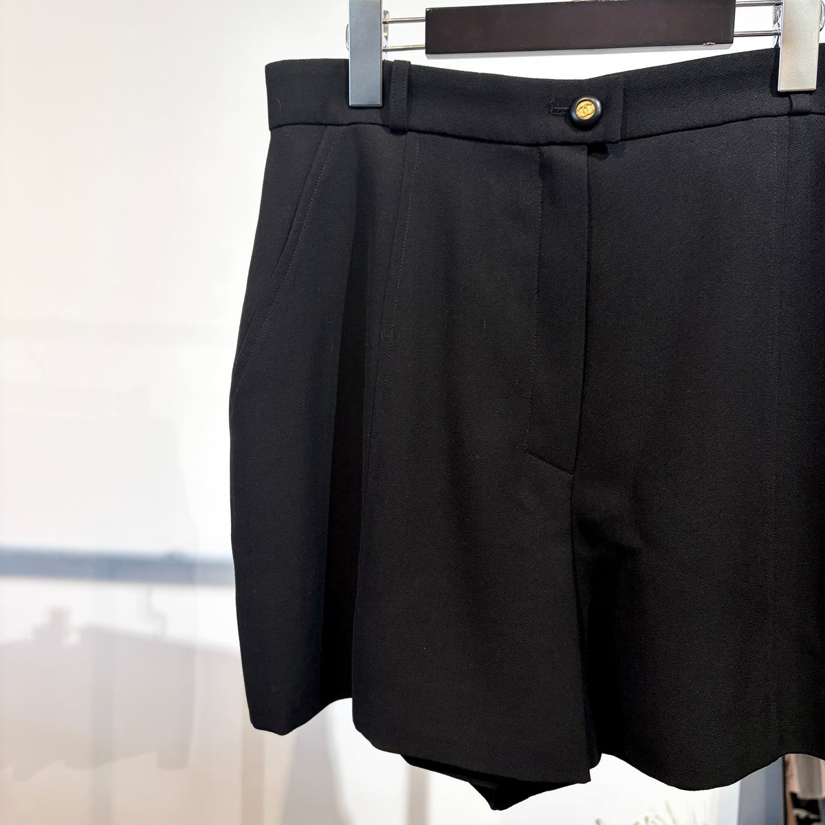 CHANEL BOUTIQUE シャネル ブティック ウール ショートパンツ ブラック 42 フランス製 TT024