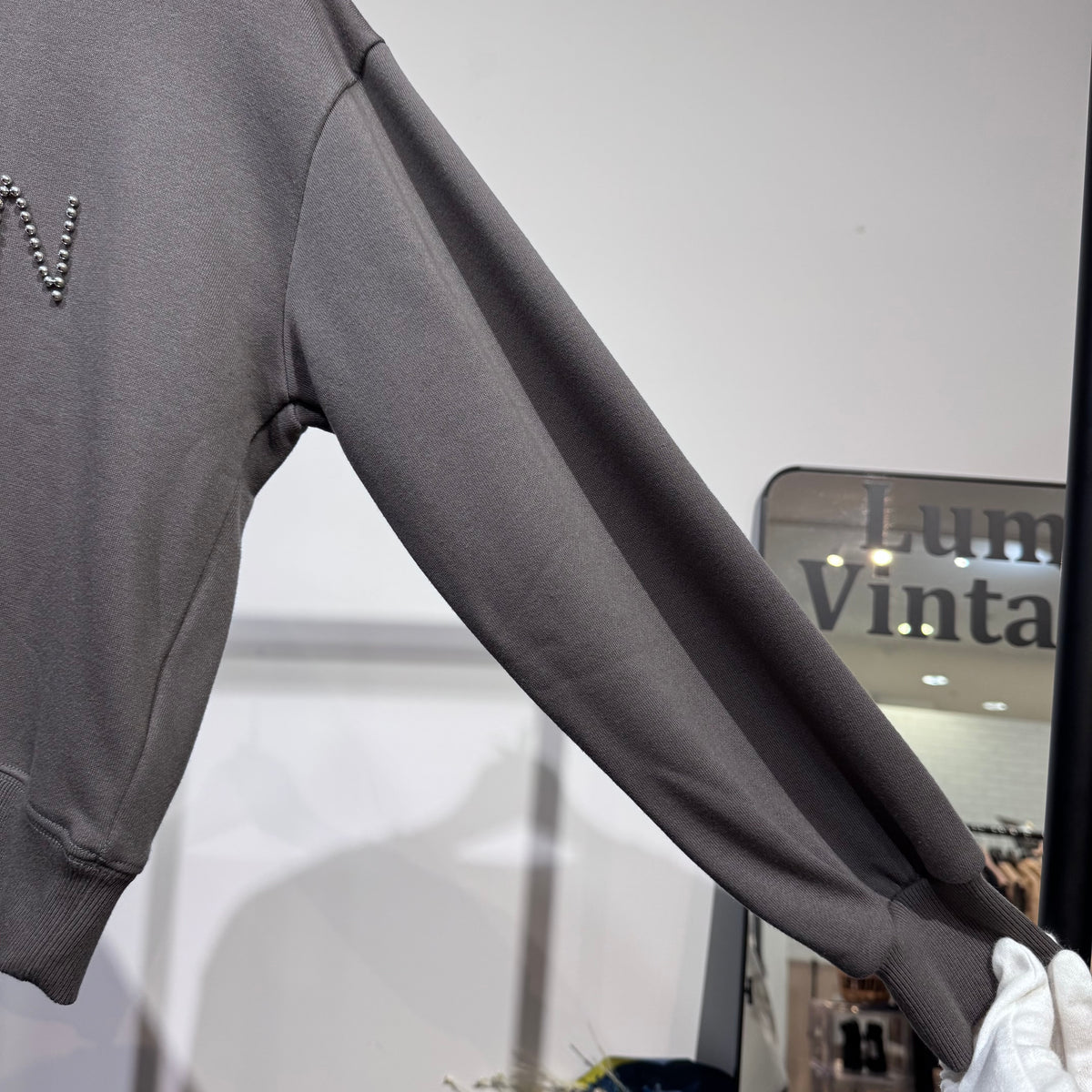 新品・タグ付き【定価9,900円】DRESSTERIOR ドレステリア MASON ビジューロゴ スウェット プルオーバー グレー系 サイズ38 M TT048
