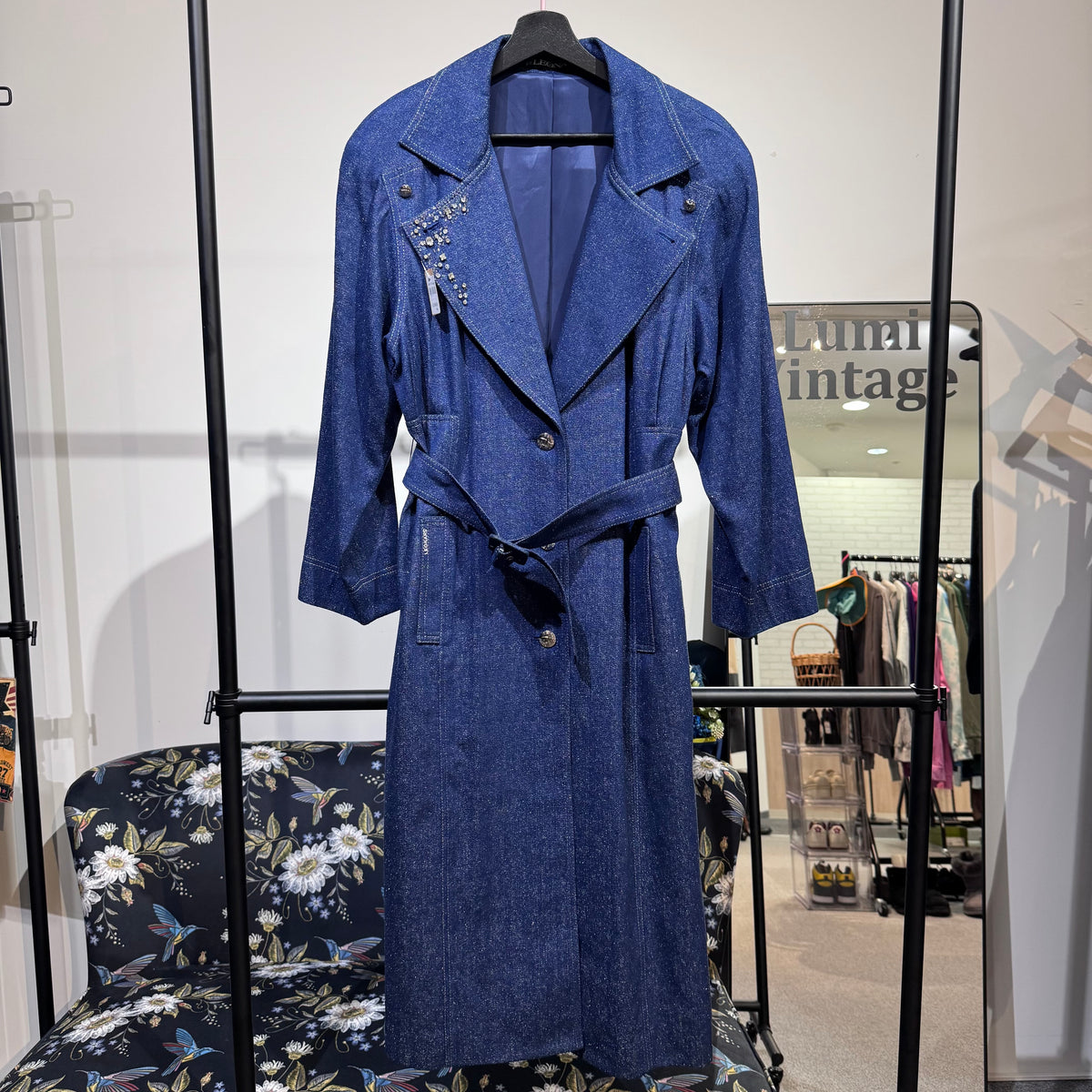 LEONARD レオナール シルク100％ ロングコート ベルト付き デニム生地 ブルー系 ビジュー TT015