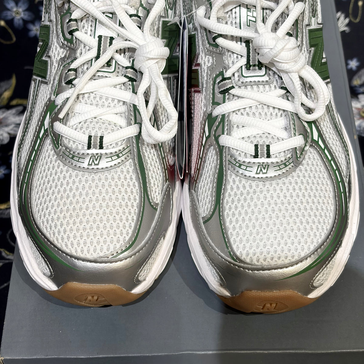 未使用 New Balance 740 U740SF2 スニーカー ホワイト シルバー グリーン 28.0cm メンズ TT083