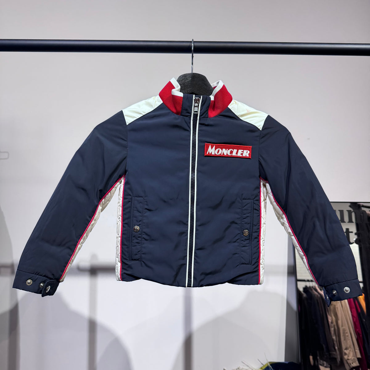 MONCLER CLAIRVAUX ダウンジャケット ロゴワッペン ネイビー キッズ 5A 112cm TT059