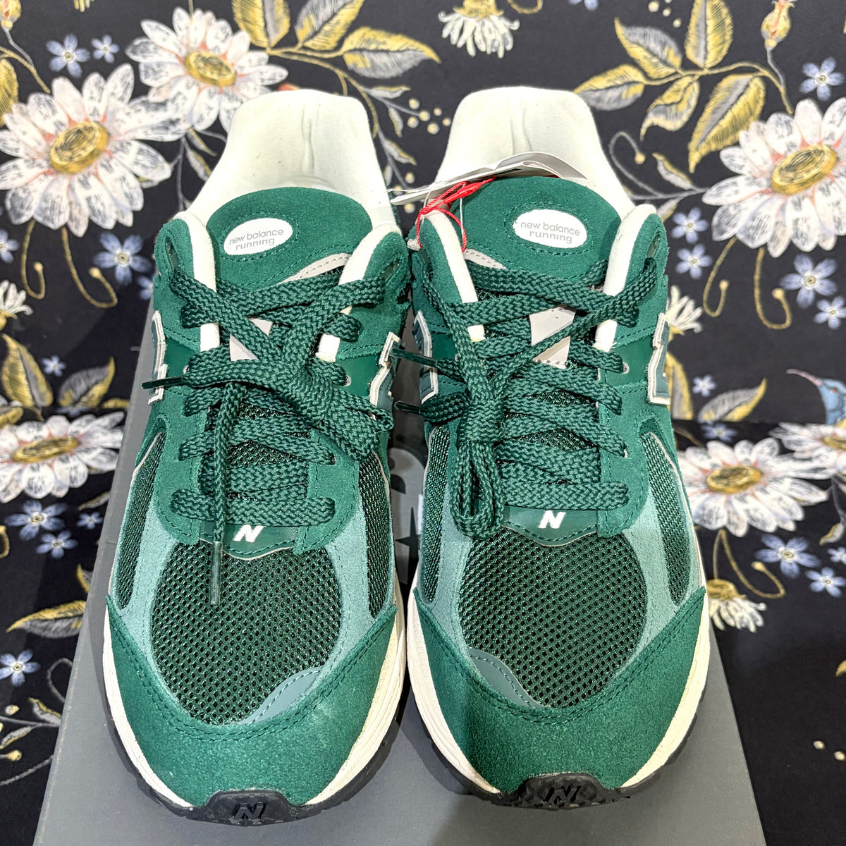 未使用品【定価19,800円】New Balance ニューバランス 2002R グリーン シューズ スニーカー 26.5cm 箱付き TT035