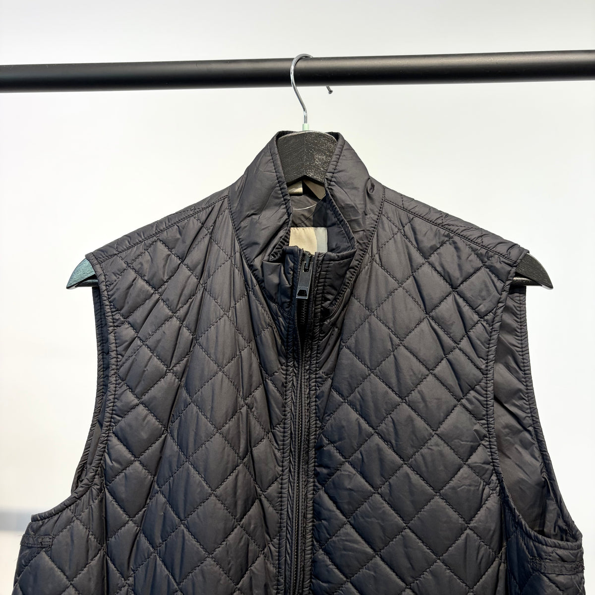 BURBERRY バーバリー キルティングベスト ブラック ネイビー メンズ S ポルトガル製 TT028