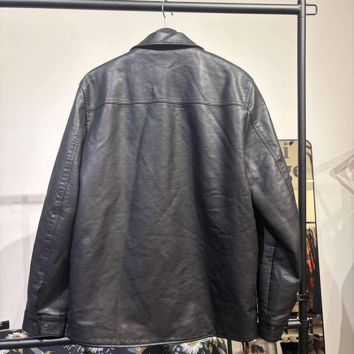 Levi’s フェイクレザー ジャケット ボア裏地 ブラック サイズM メンズ TT093