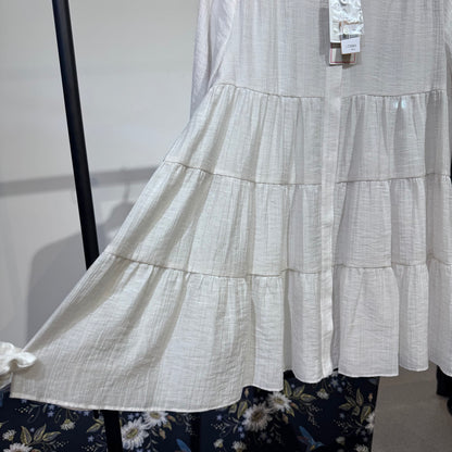 新品・タグ付き【定価19,800円】DRESSTERIOR ドレステリア ティアードブラウス バンドカラー ホワイト系 レディース トップス サイズ36 日本製 TT047