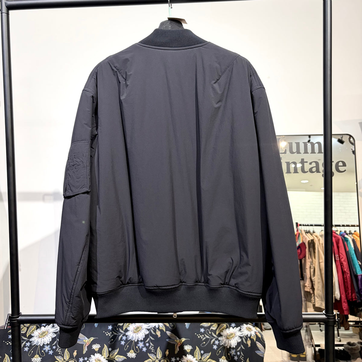 新品 タグ付き【定価69,300円】DRESSTERIOR COLLABORATION MA-1 ボンバージャケット ブラック ブルゾン XL メンズ TT042