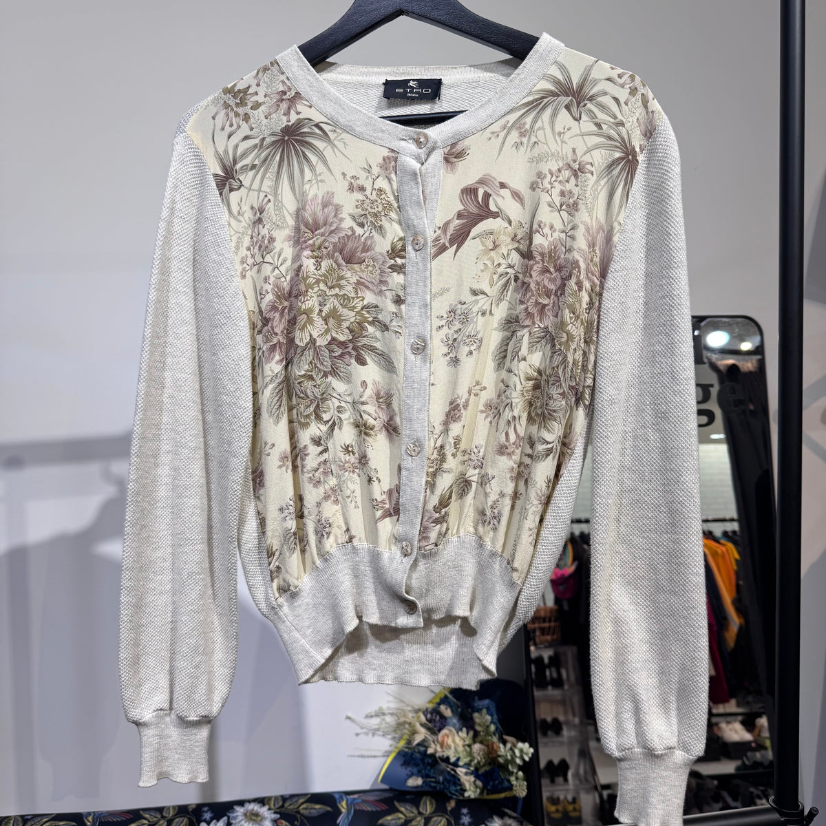 ETRO エトロ フラワープリント切替 カーディガン 長袖 ホワイト系 アイボリー系 レディース トップス L相当 TT052