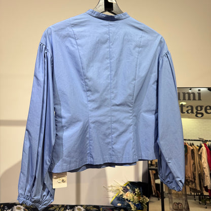 新品 タグ付き【定価24,200円】UNTITLED アンタイトル ボリュームスリーブ ブラウス 長袖 ショート丈 ライトブルー レディース XS TT018