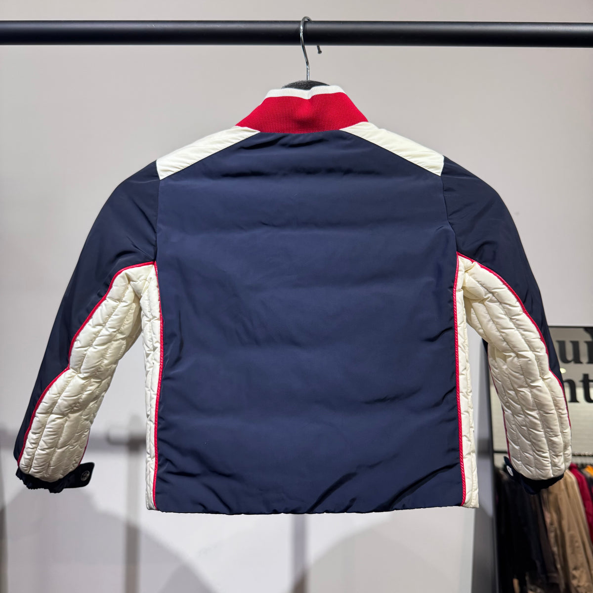 MONCLER CLAIRVAUX ダウンジャケット ロゴワッペン ネイビー キッズ 5A 112cm TT059