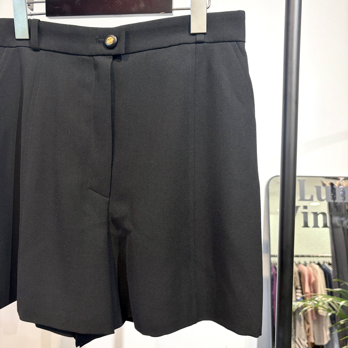 CHANEL BOUTIQUE シャネル ブティック ウール ショートパンツ ブラック 42 フランス製 TT024