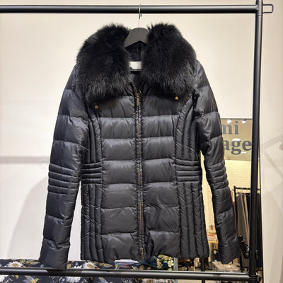 Max Mara マックスマーラ ファー襟 パデッドジャケット ブラック系 レディース 42 TT095